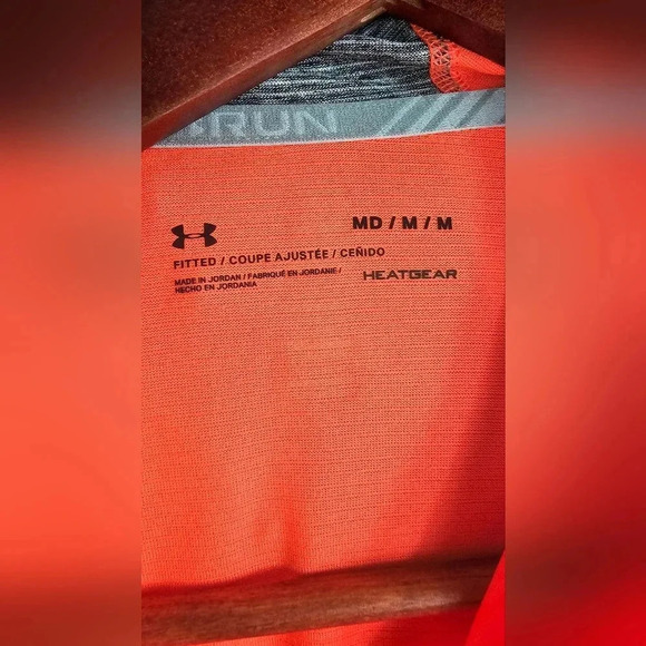 Under Armour Women's Long Sleeve Run Fitted Heatgear  Hoodie Sport Athletic size - Picture 5 of 5